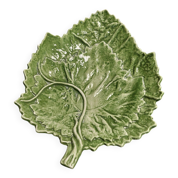 Assiette barbotine feuille Portugal seconde moitié XXème