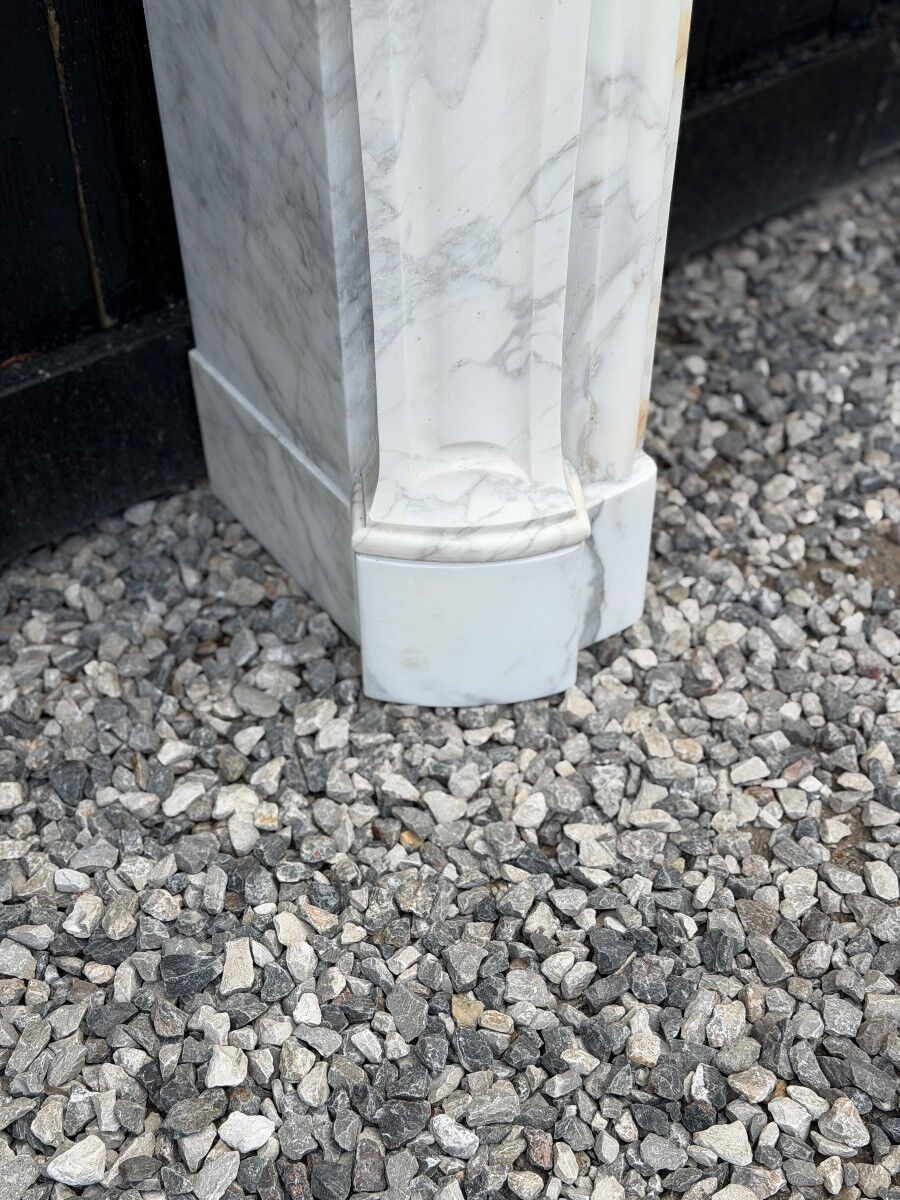 Louis XV style fireplace in Arabescato Carrara marble, circa 1880.
