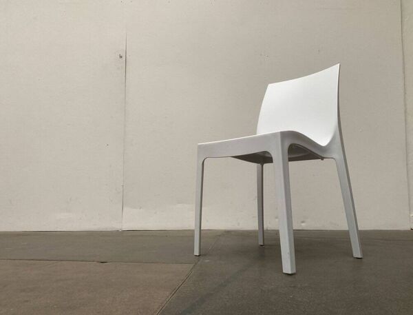 Chaise d'appoint empilable en plastique Rome italienne