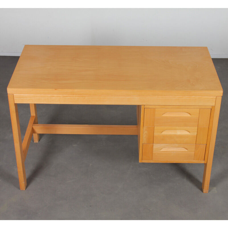 Bureau vintage en bois datant des années 1970