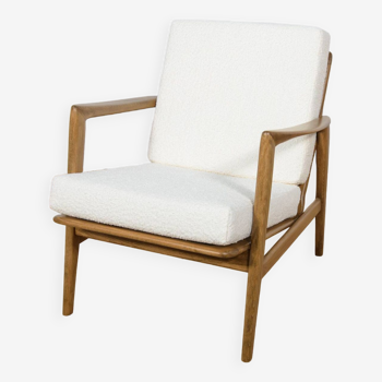 Mid-Century Model 300-139 Armchair from Swarzędzka Factory, 1960s