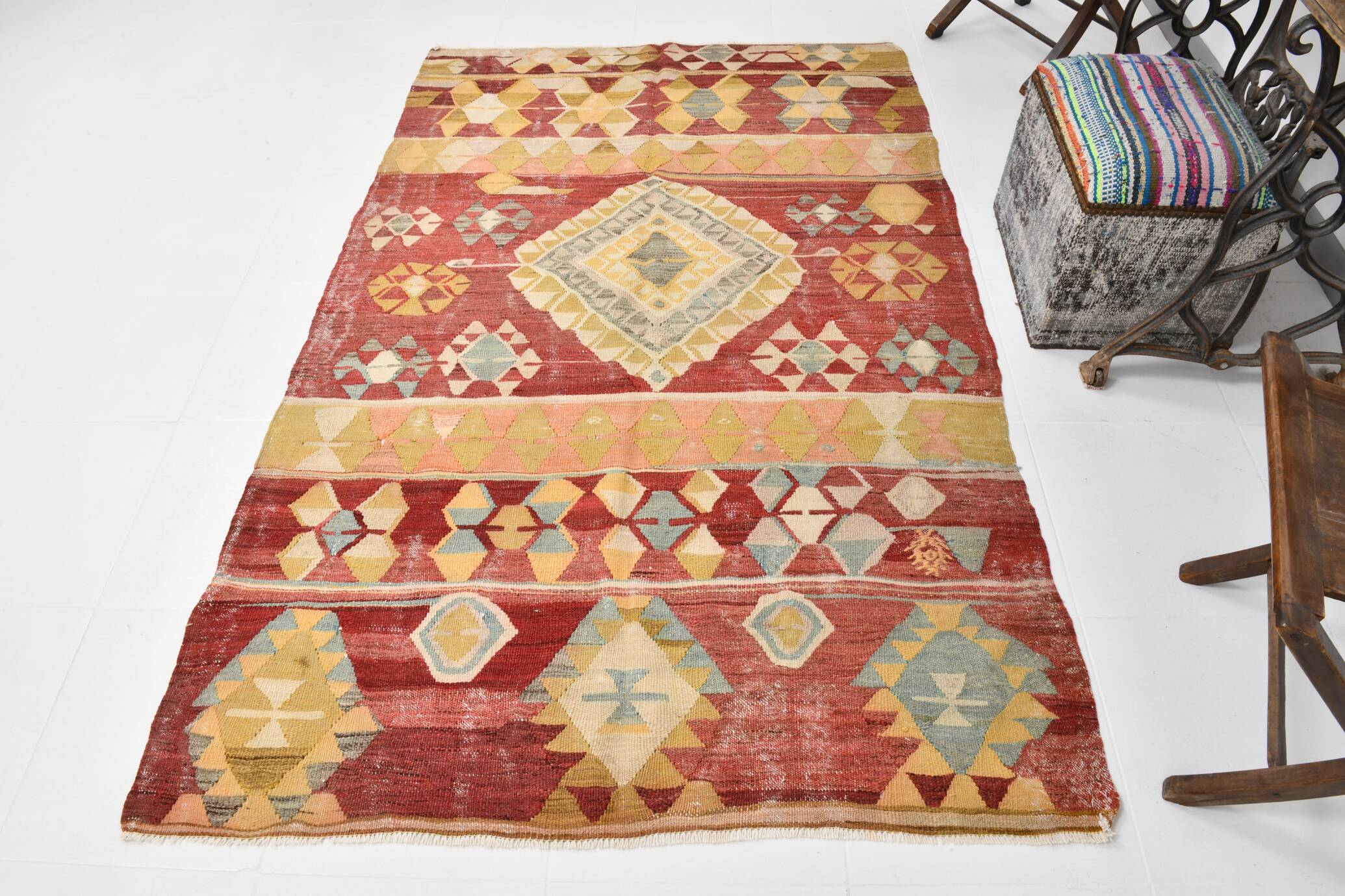 4x7 Red Green Turkish Vintage Kilim Rug 135x210Cm SK 2239