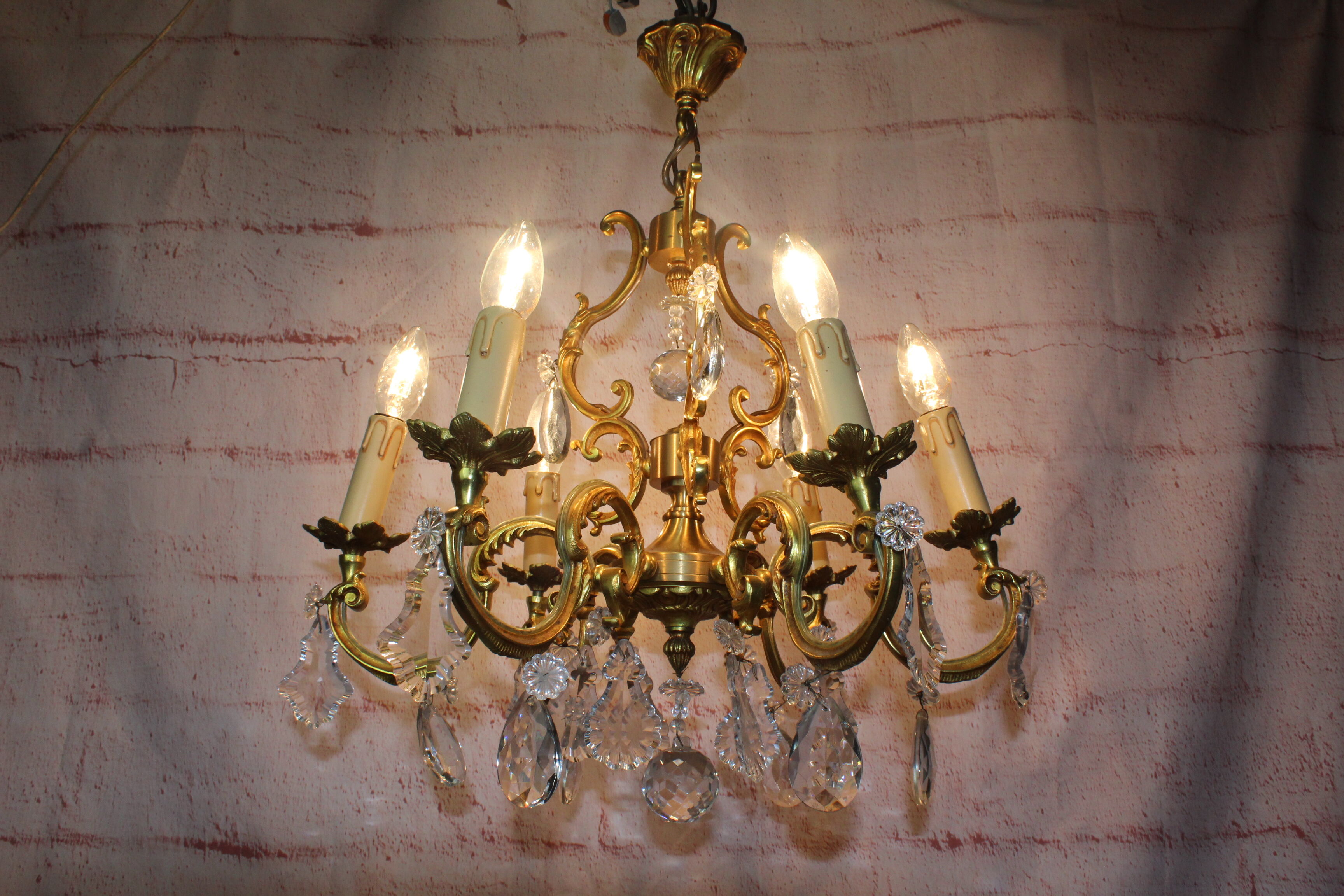 Bronze lusre and crystal grapevines
