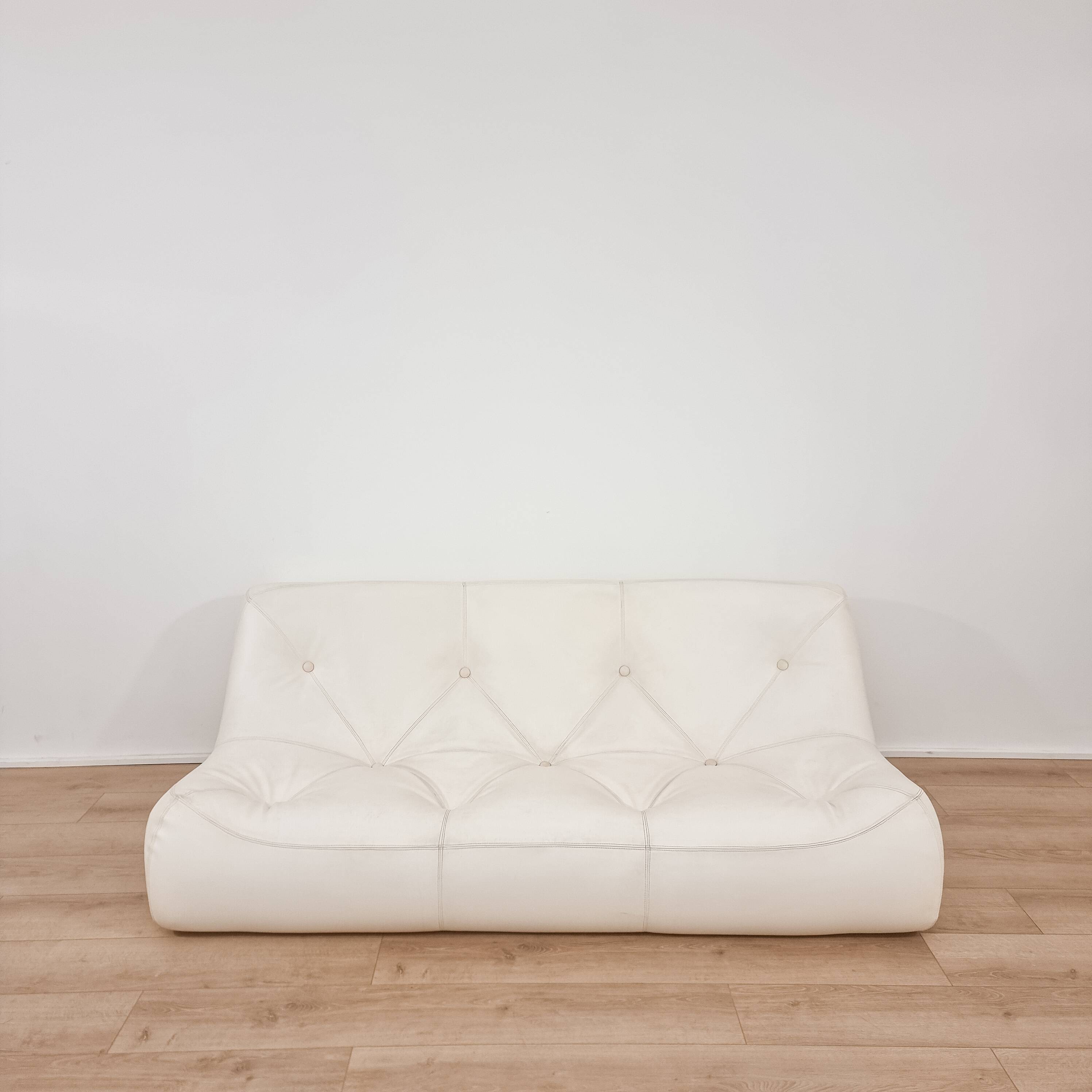 Ensemble de canapé et pouf Kali design Michel Ducaroy 1970