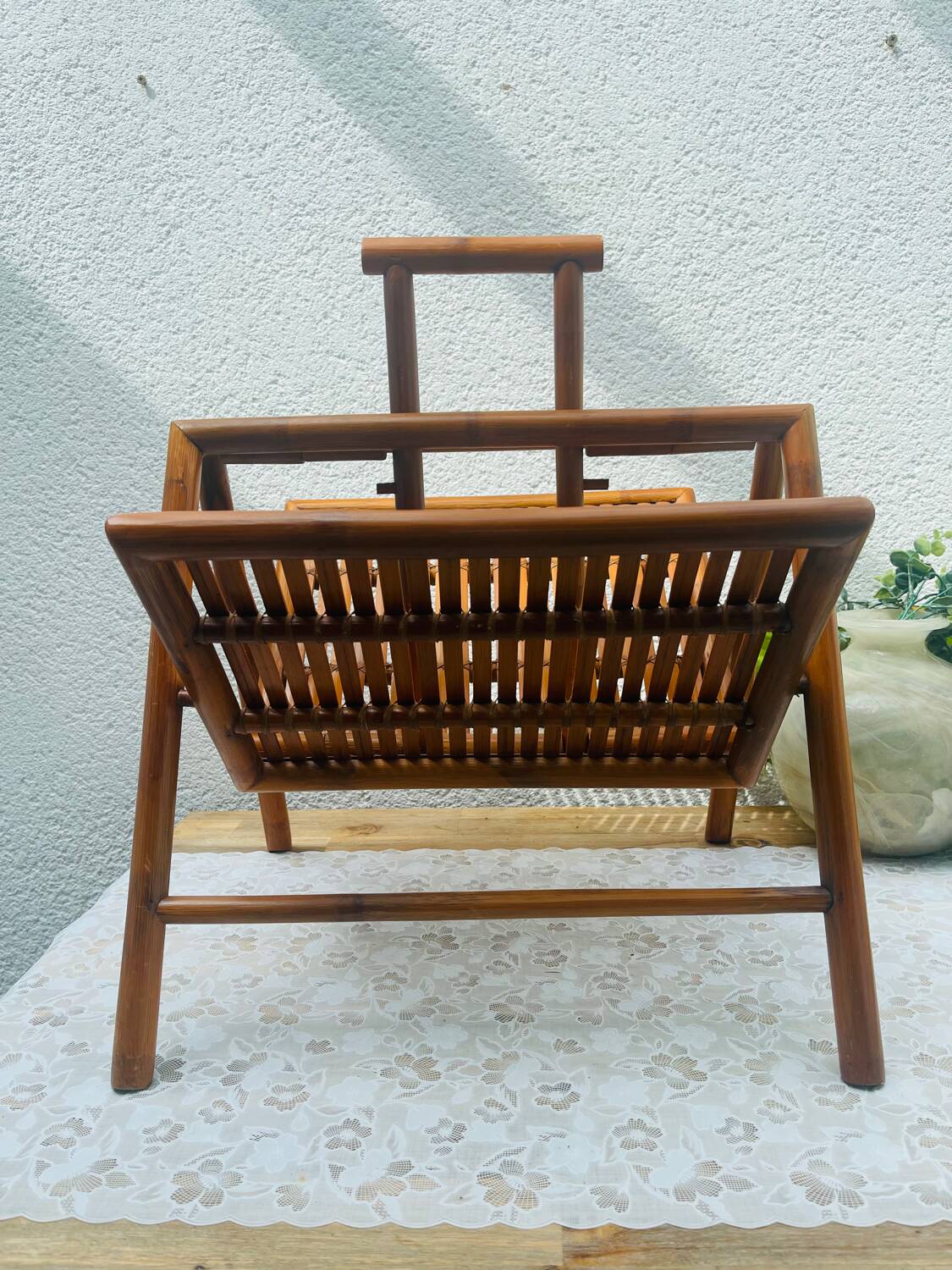 Foldable Bamboo Magazine Rack