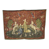 Tapisserie de style médiévale faite main, nommée Dame à la licorne.