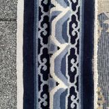 Chinese carpet decorated with dragons, 185x93 cm