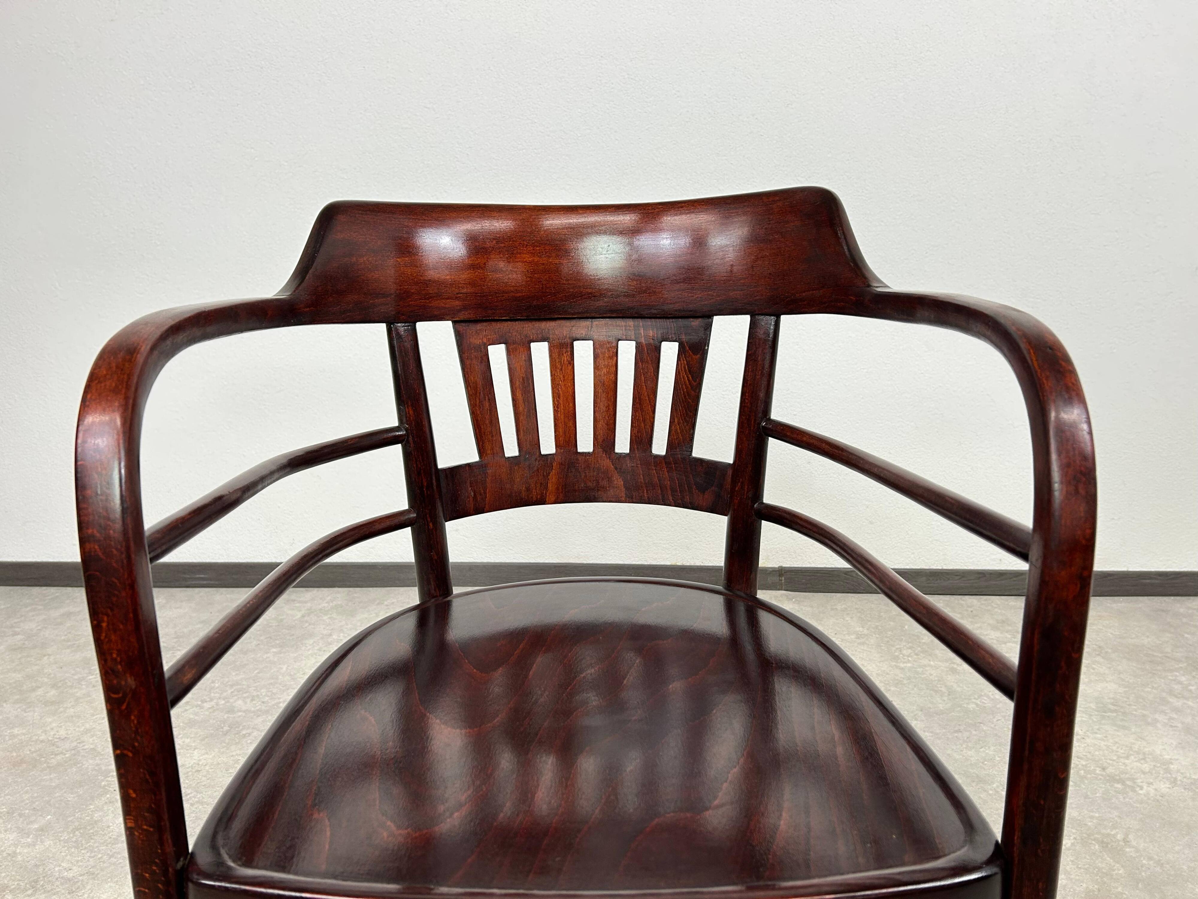 Office chair Secession no.6095 by Otto Wagner for Thonet