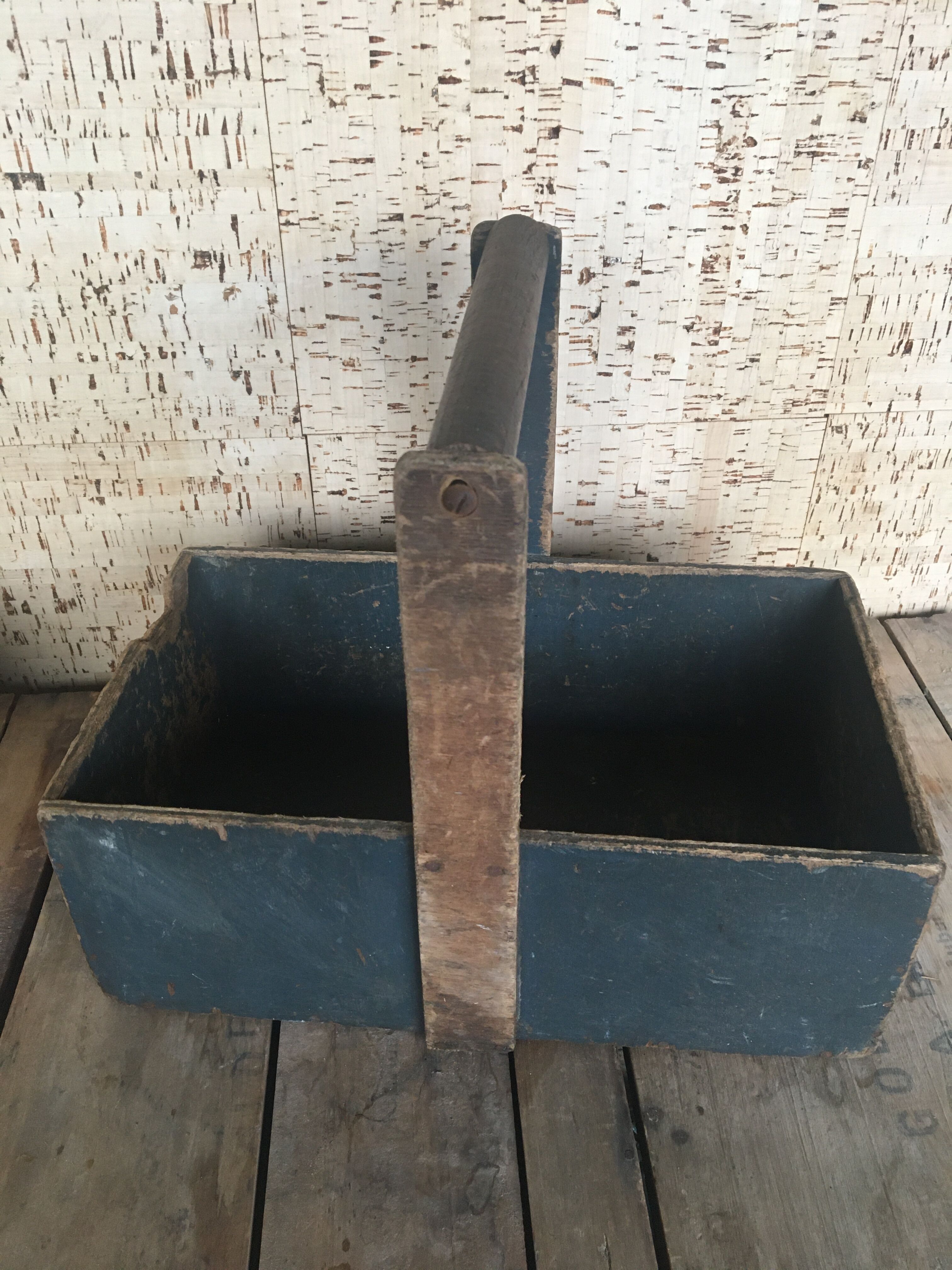 Portable case in painted wood