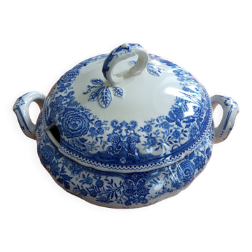 Superb retro soup tureen by Villeroy and Boch.