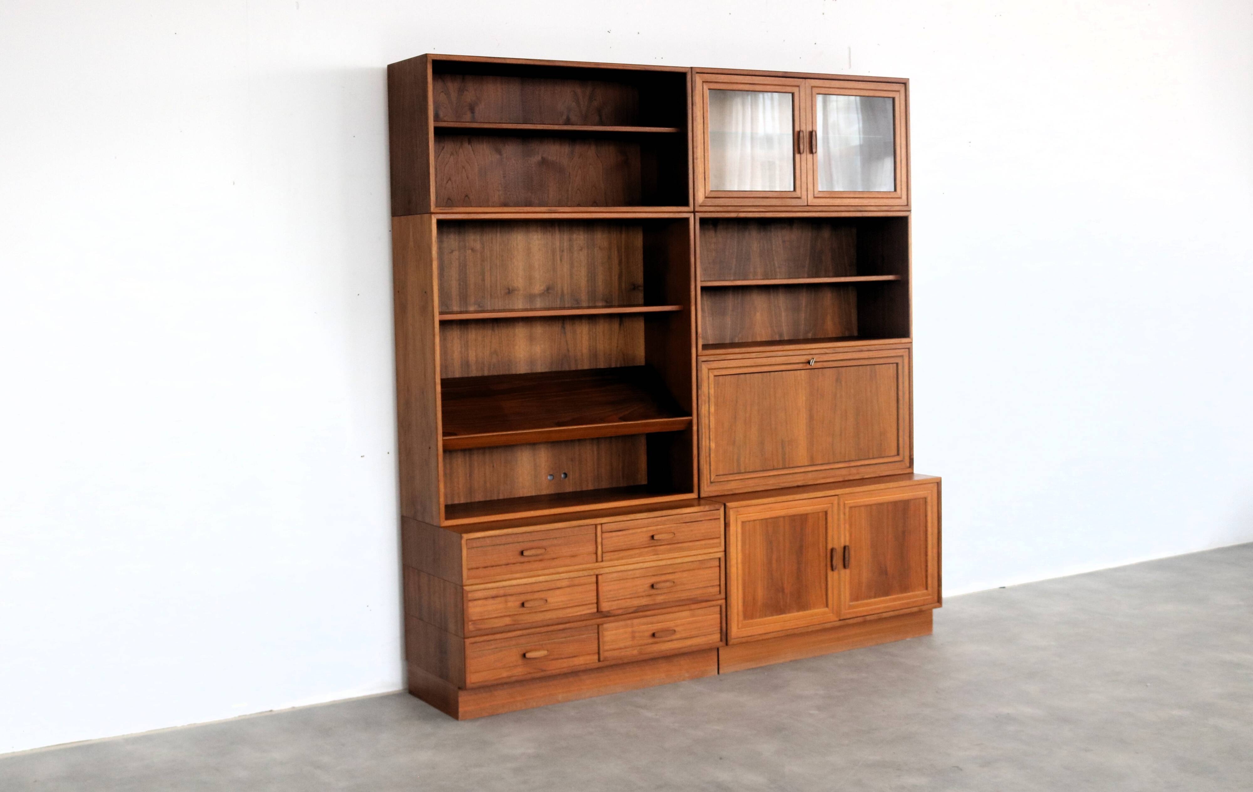 Vintage wall unit | wall cabinet | 1960s | modular