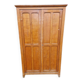Armoire parisienne