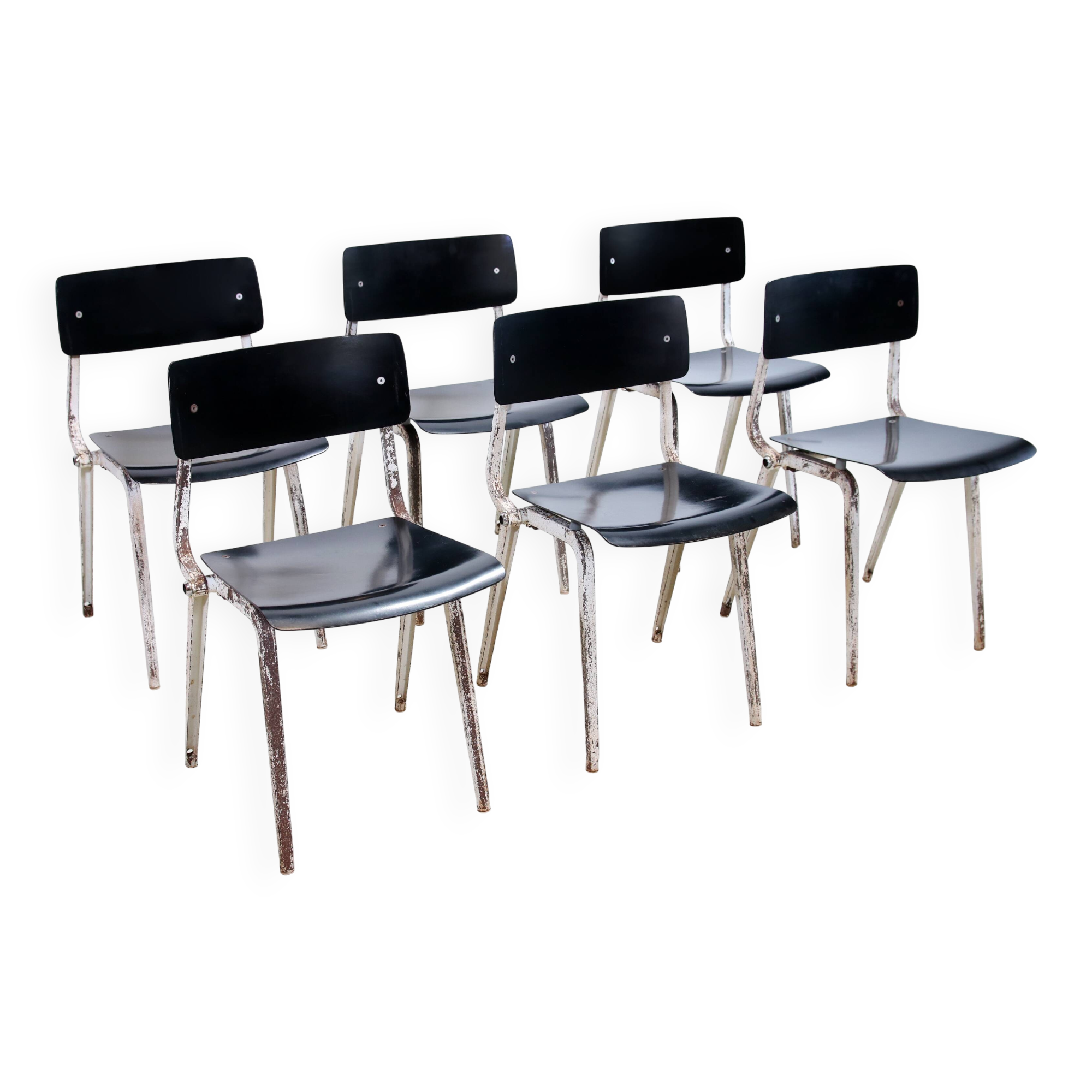 Ensemble de six rares chaises de théâtre Revolt empilables et pliables Friso Kramer