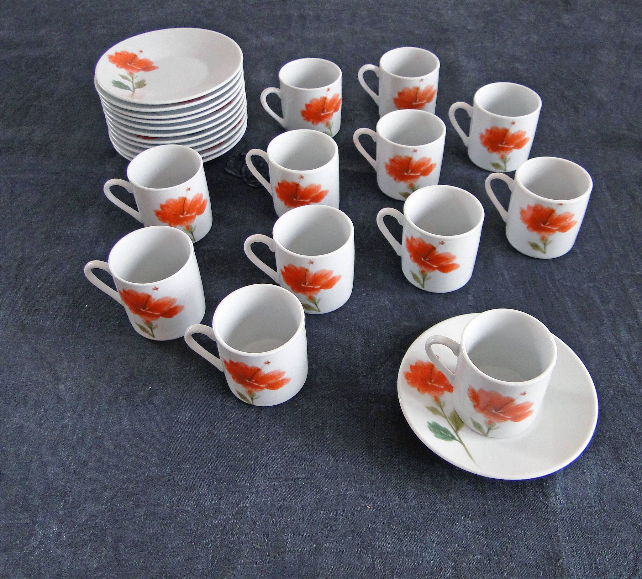 Coffee service 12 cups porcelain pattern poppy pottery of the Marais vintage 70s