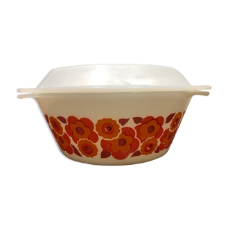 Arcopal casserole dish