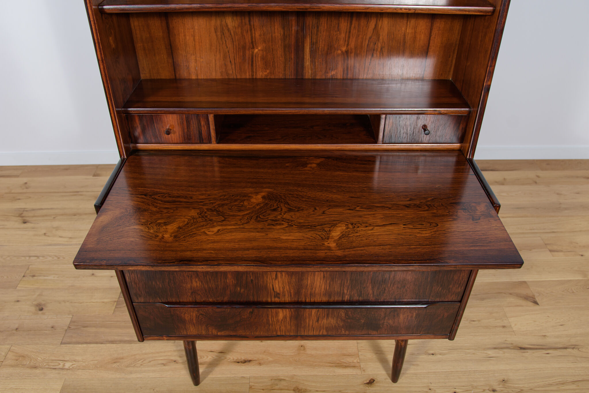 Mid-century rosewood shelf with pull-out top, 1960s