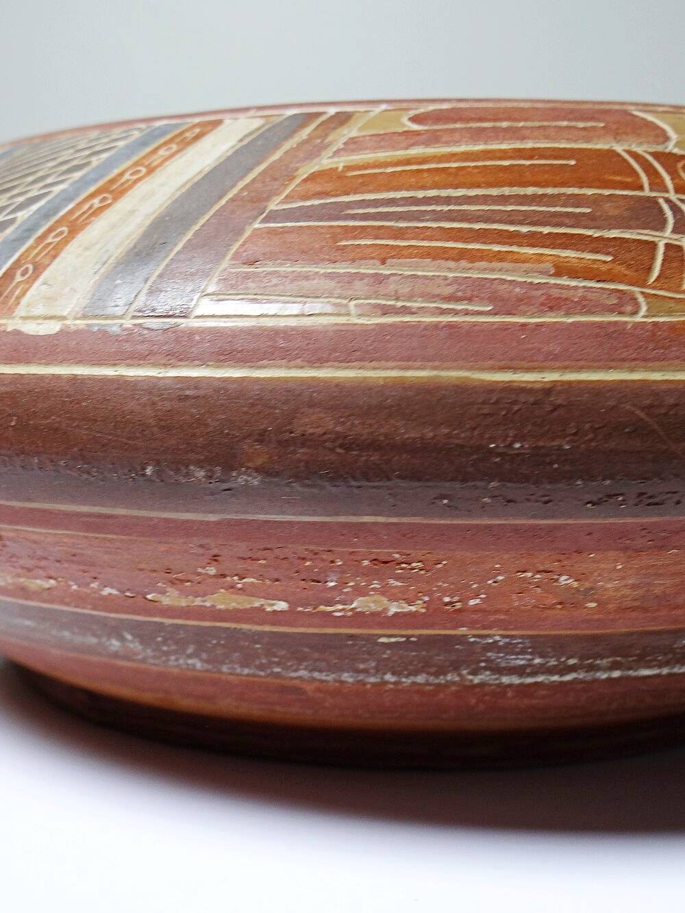 Vintage pre-Columbian style handcrafted ceramic decorative bowl