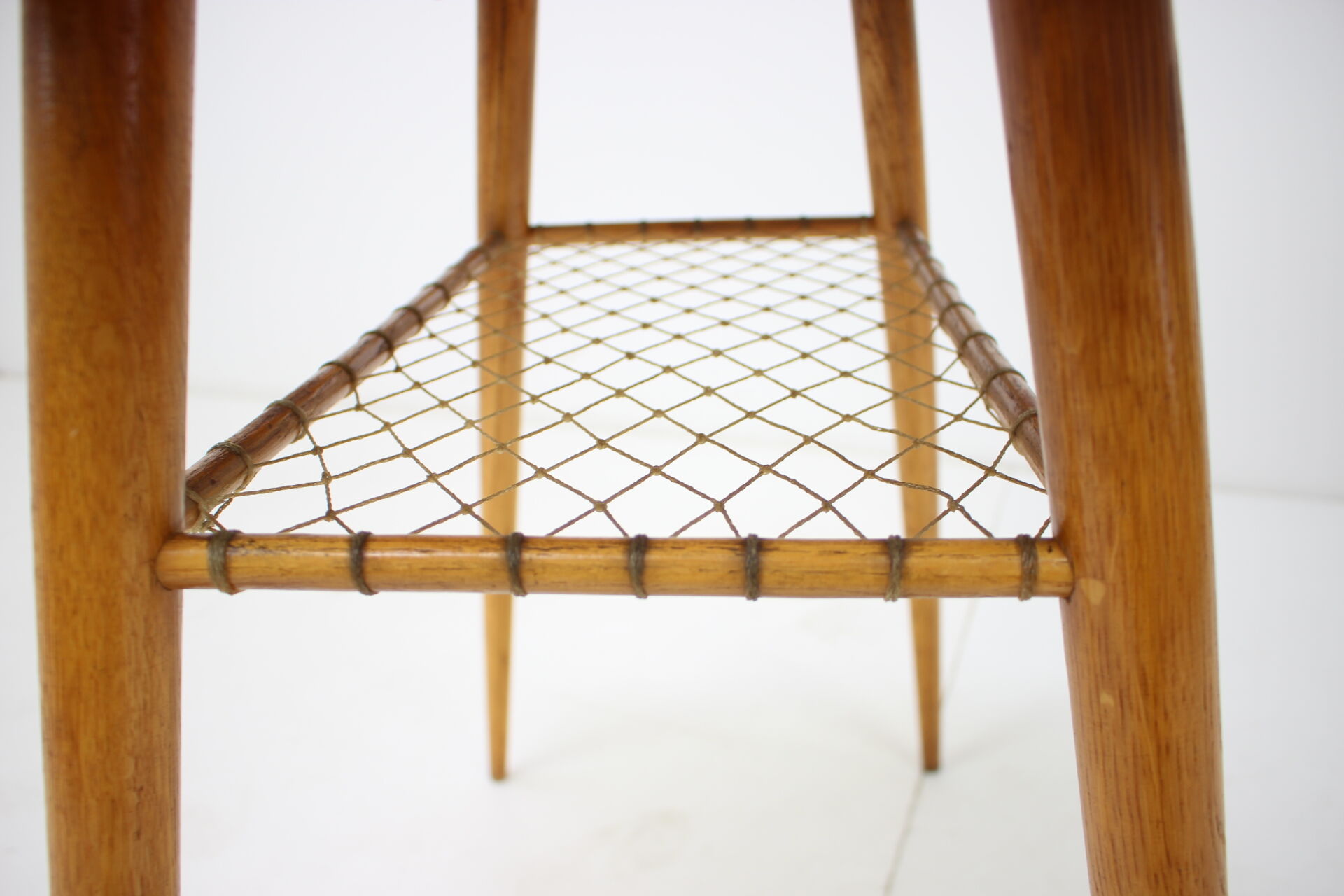 Table en chêne du milieu du siècle, années 1970.