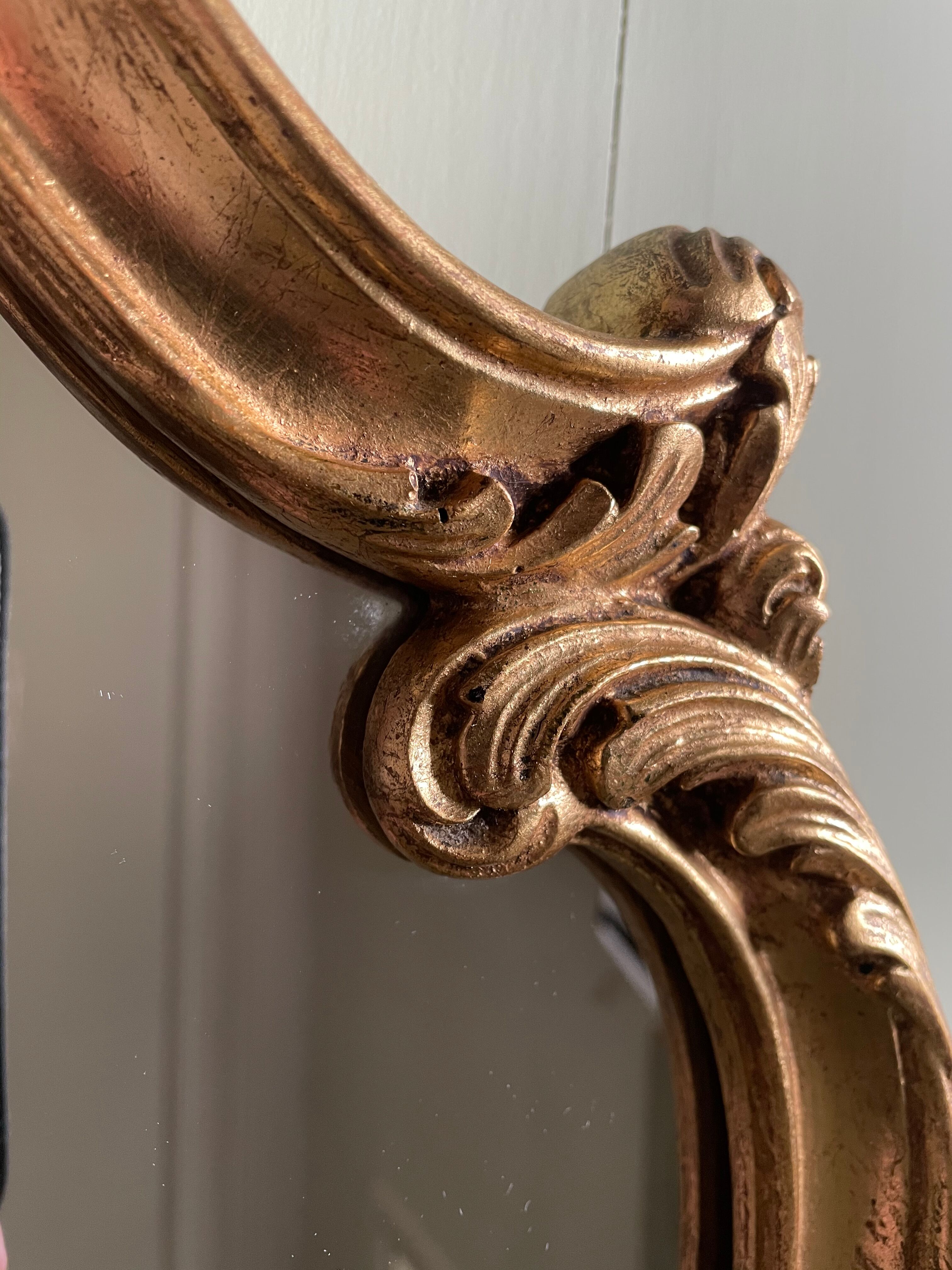 Golden resin shell mirror  46x75cm