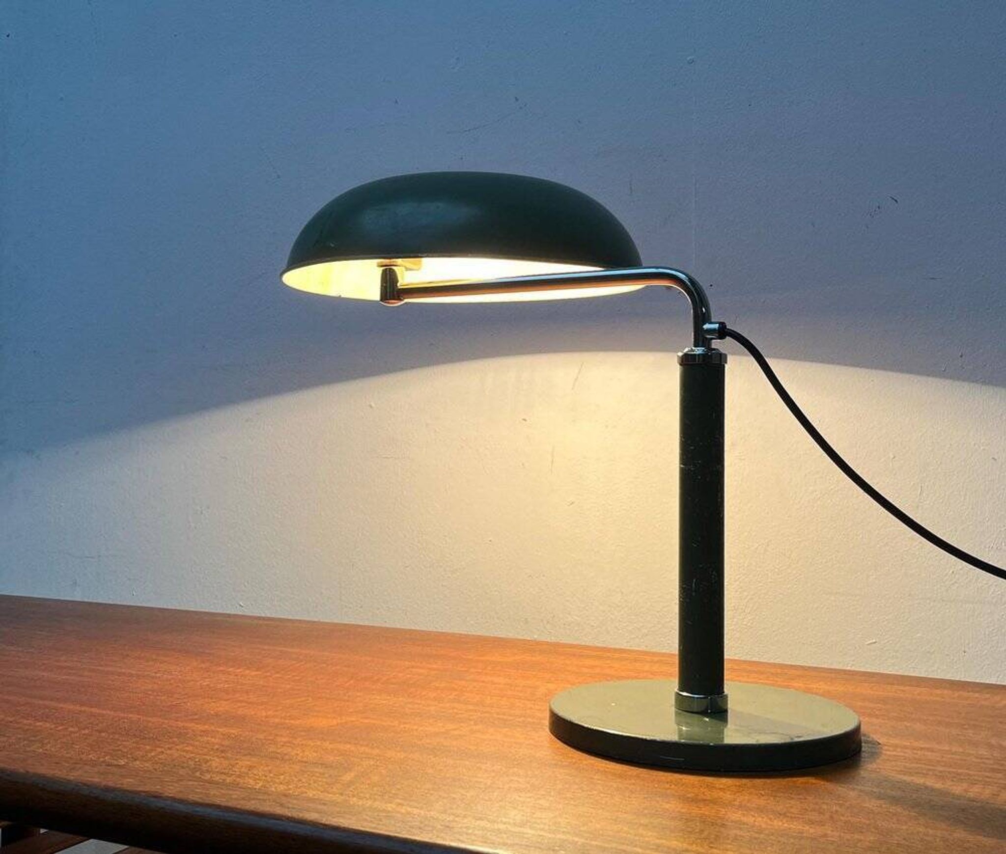 Art Deco swivel table lamp model Swiss Quick 1500 by Alfred Müller for Amba, 1930s.
