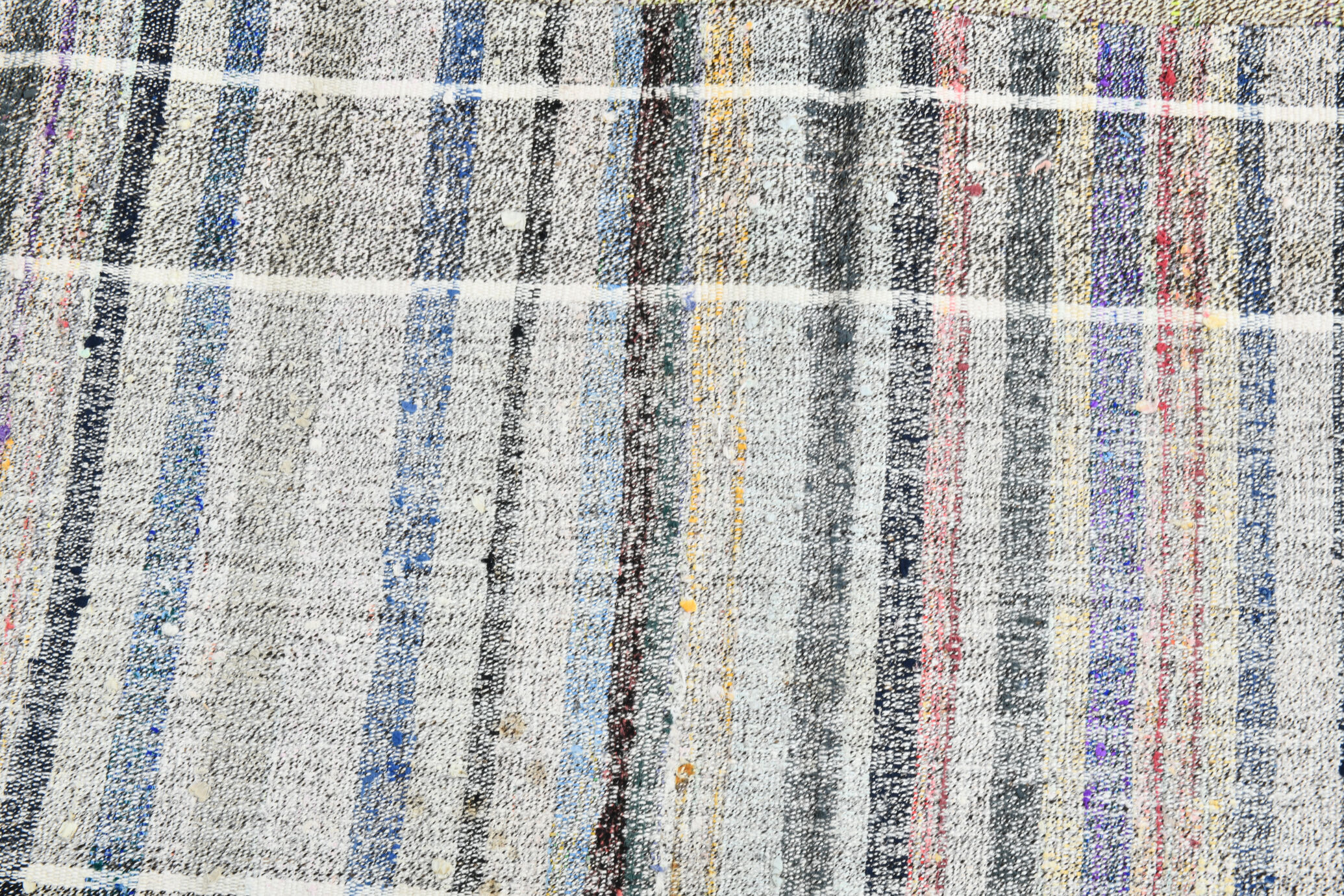 Ethnic vintage rug, 222x304cm