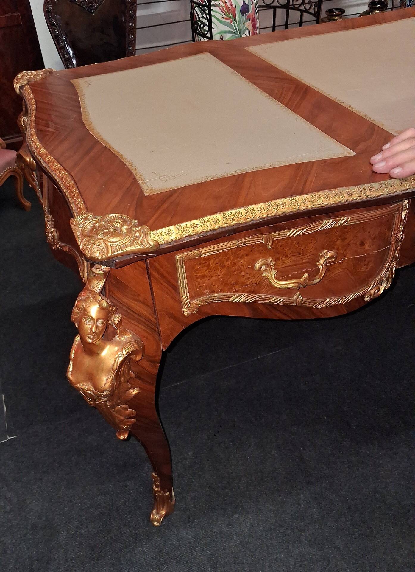 Large flat desk in the Louis XV style