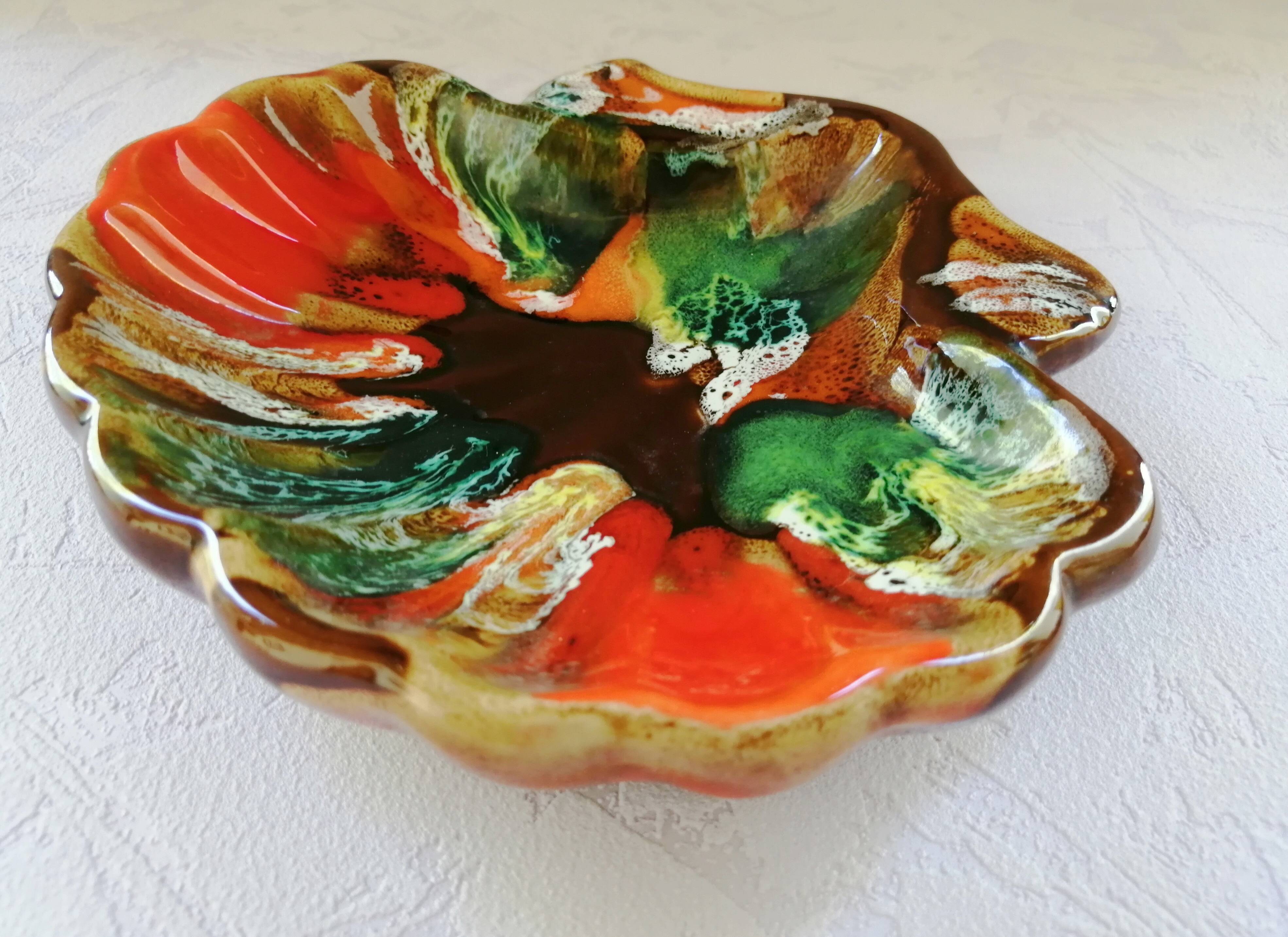 Empty pocket shell Vallauris, vintage