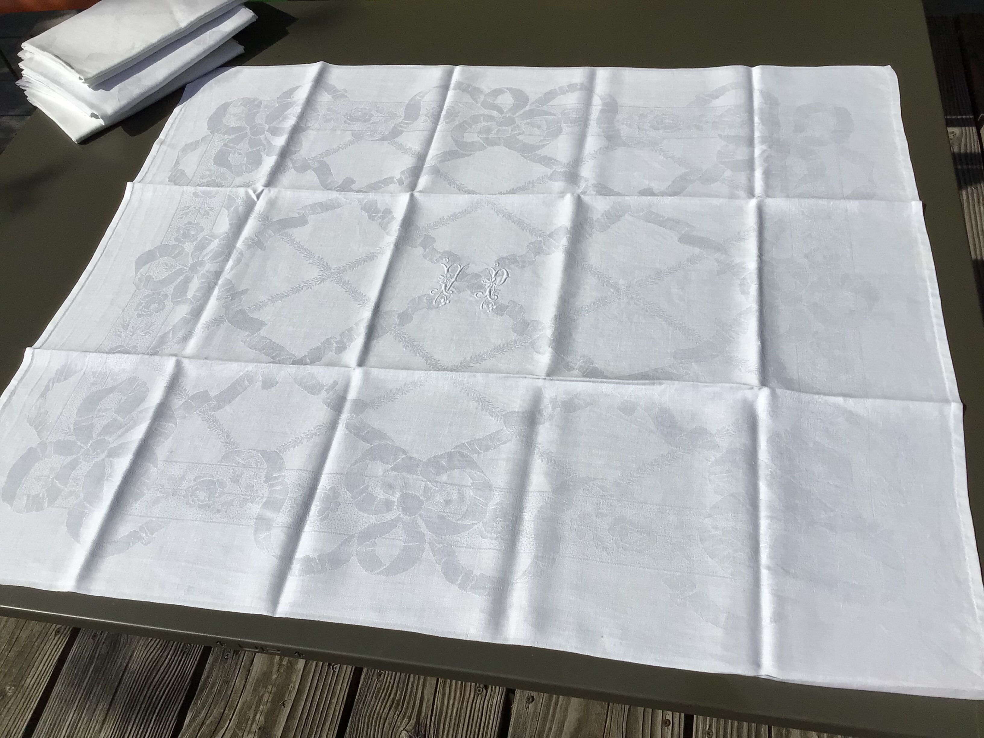 9 towels VP damask 87x72cm patterns ribbons