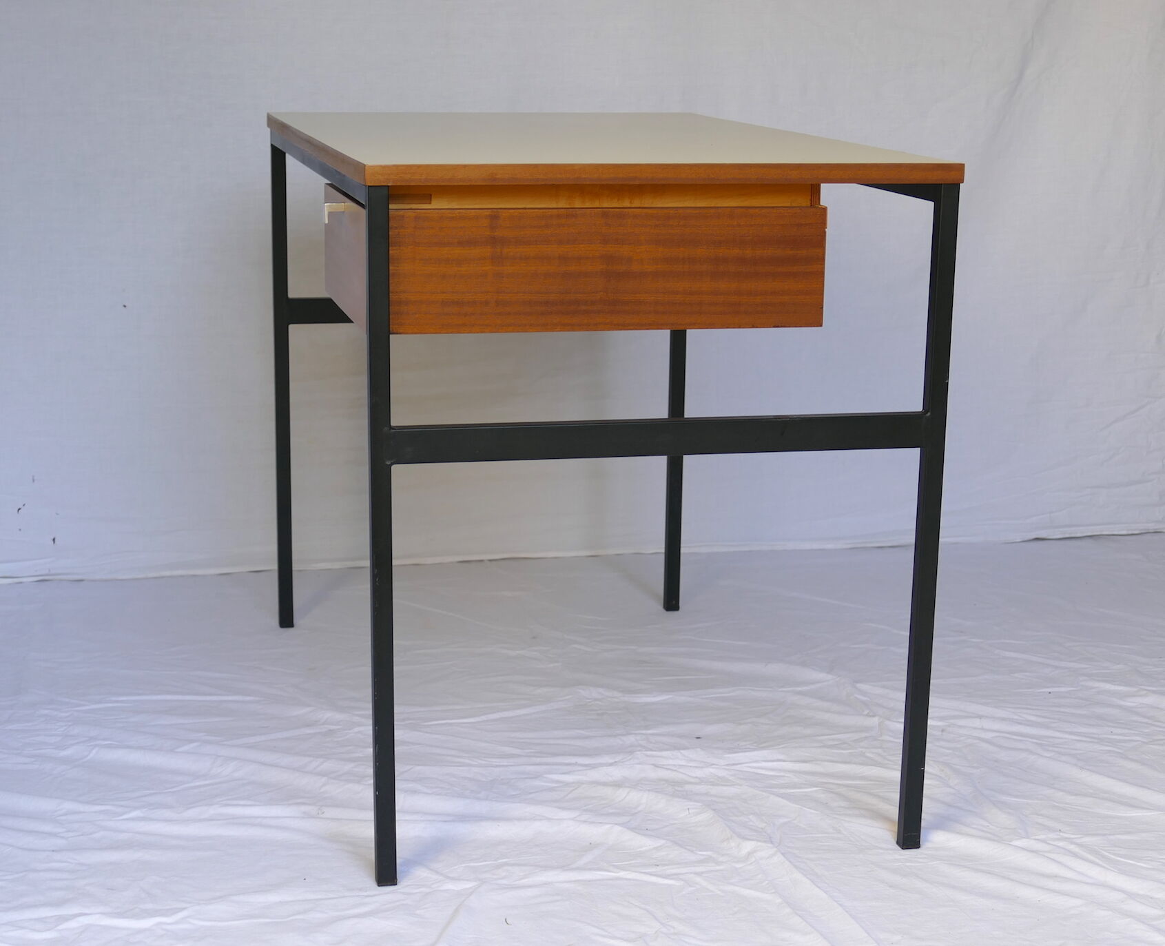 Office Pierre Paulin model "Small office", edition Thonet circa 1960