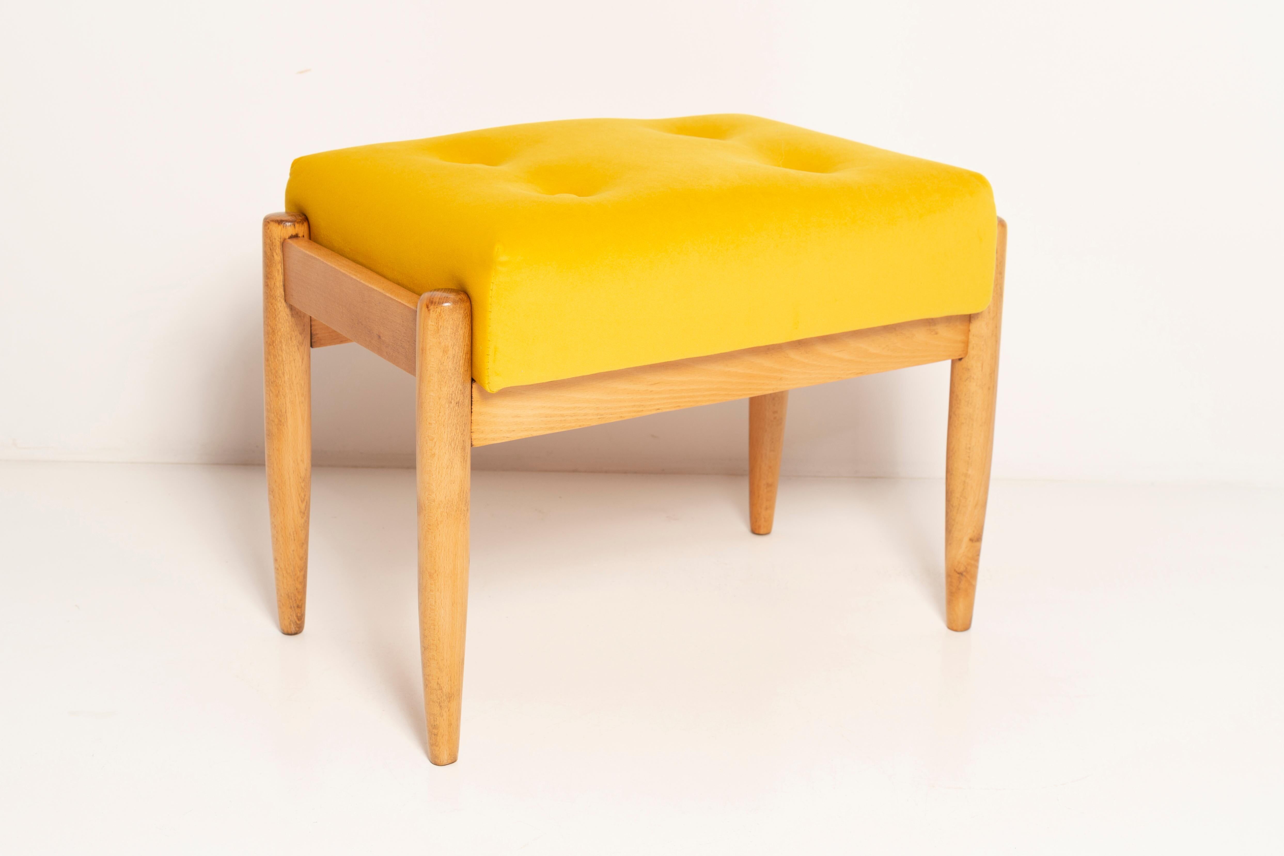 Vintage mustard yellow stool mid-century, Edmund Homa, 1960s