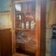 Vitrine en noyer fin XIXème