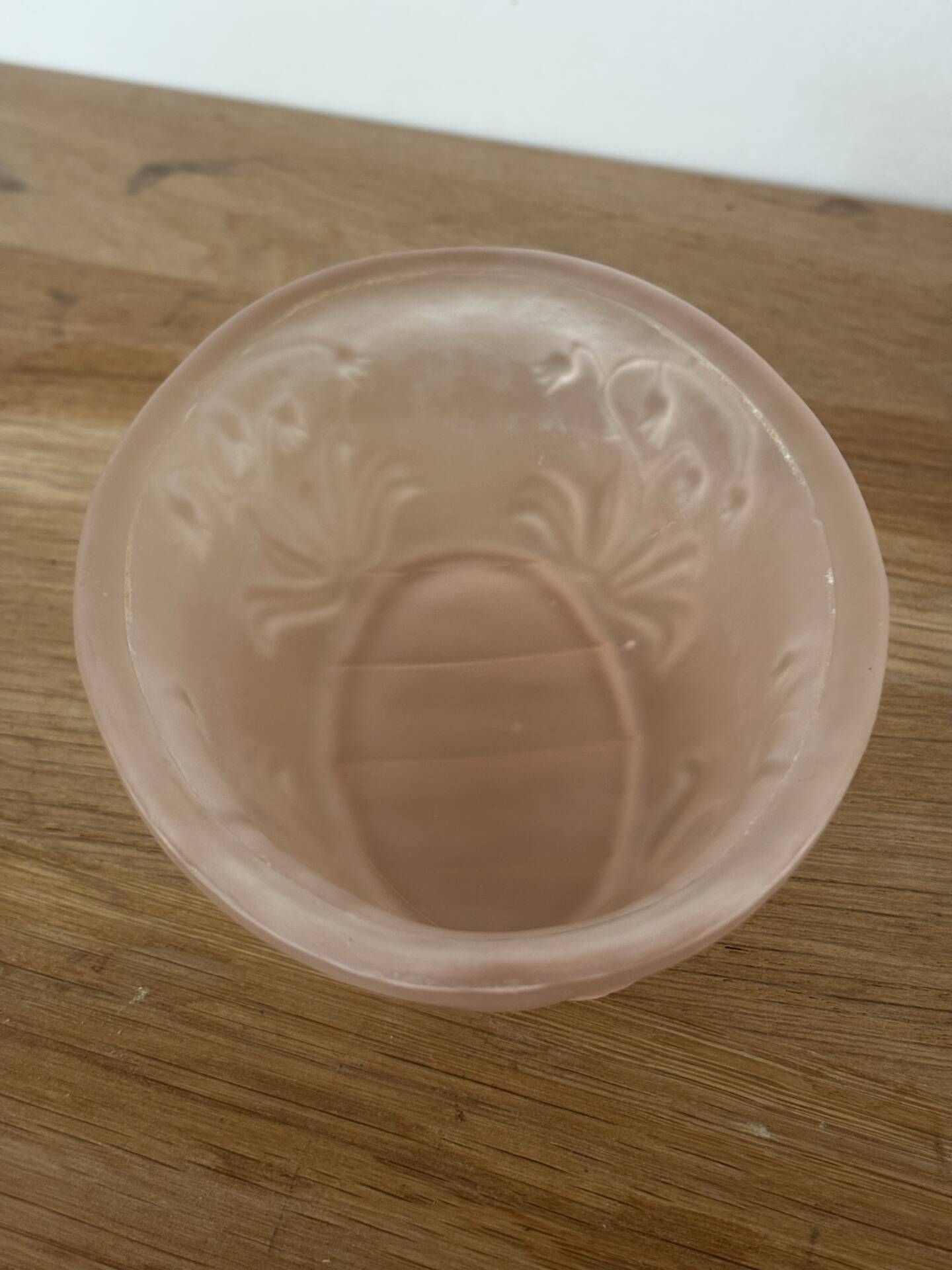 Art Deco soap dish, moulded glass, pink lilies of the valley.