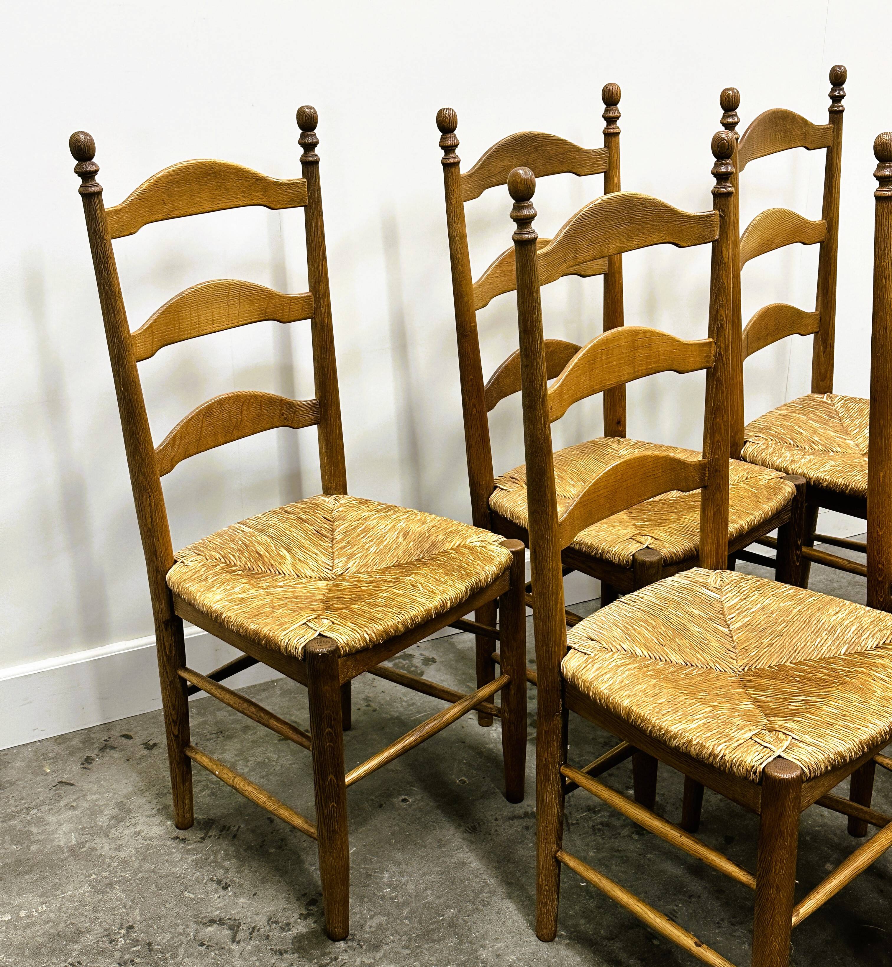 Set of 6 French Elegant Oak Farmhouse Country Dining Chairs wit Rush Seatin