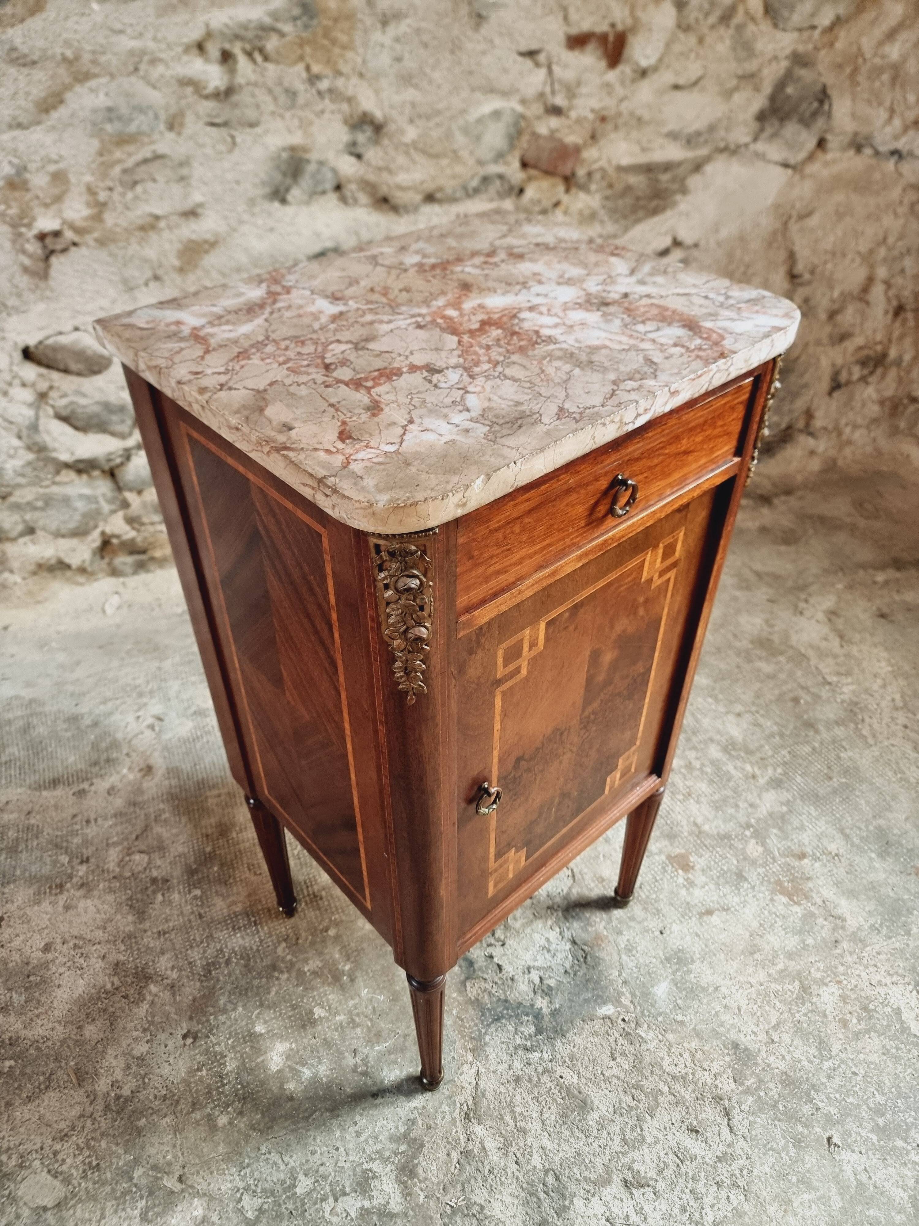 Petit meuble d'appoint de style Empire – Vers 1900