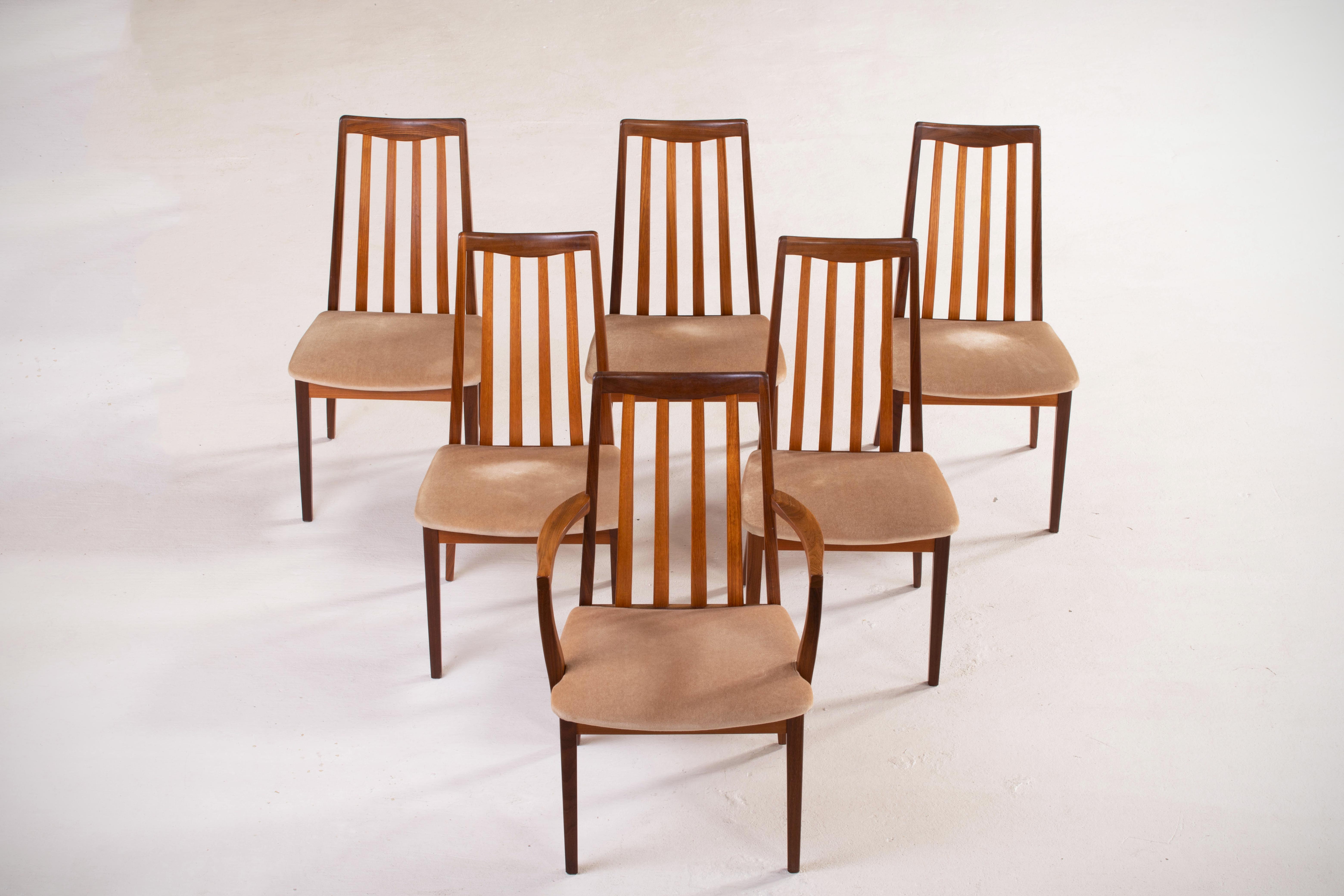 Série de 6 chaises scandinaves vintage
