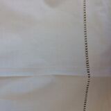 Drap ancien en coton blanc avec monogrammes