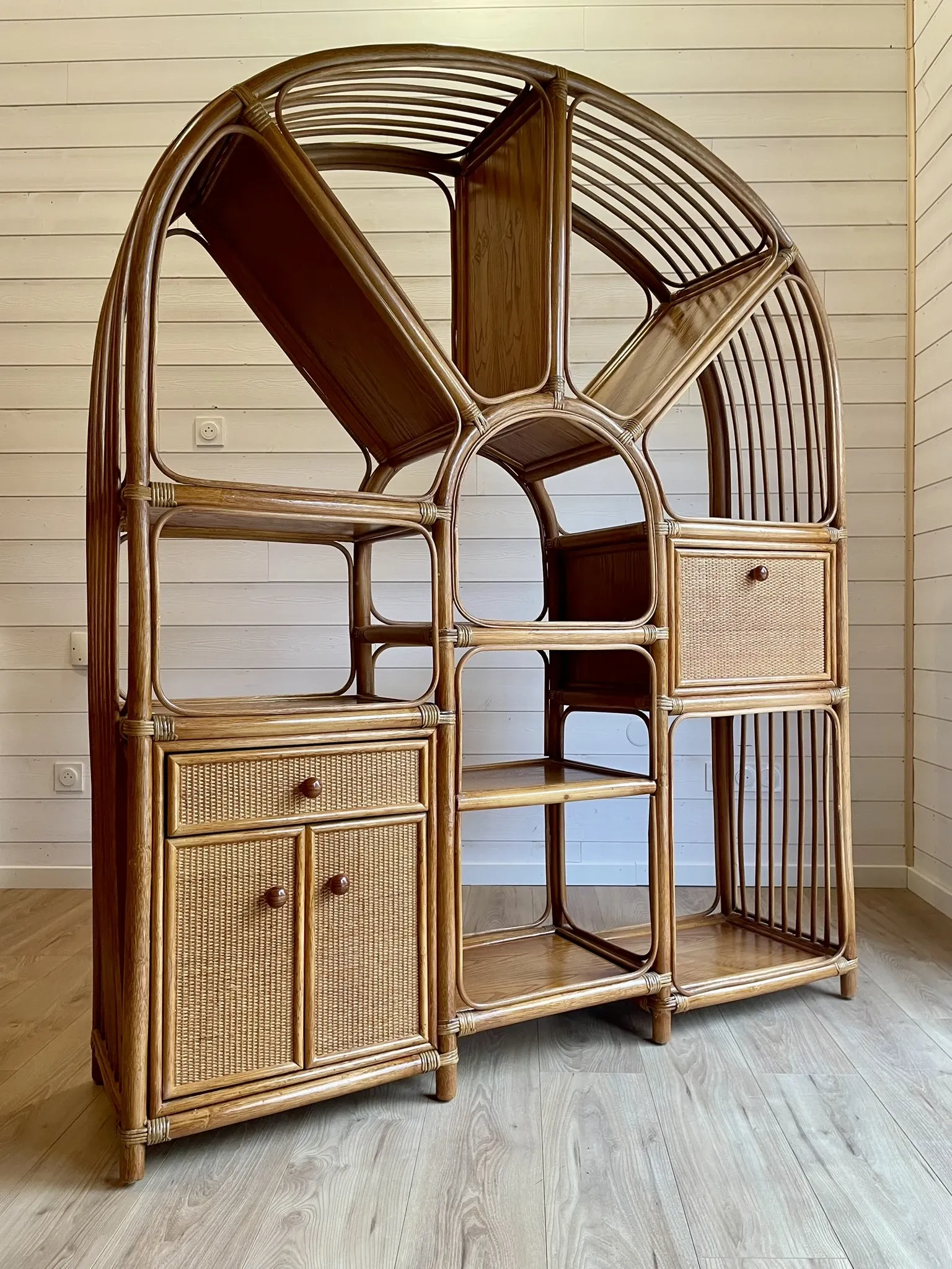 Large arch bookshelf "Pacific Rattan" sun cane bohemian chic