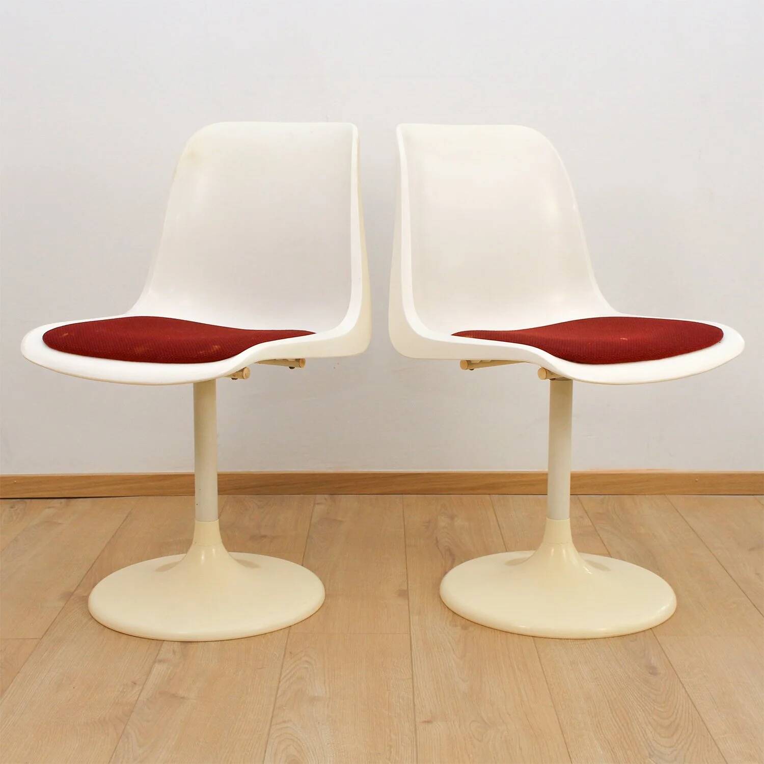 Set of 2 swivel chairs by Wiesner-Hager