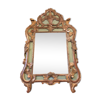 Carved wooden mirror of the eighteenth period 59x96cm