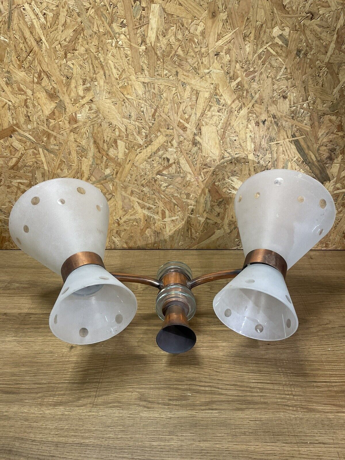 Double wall lamp