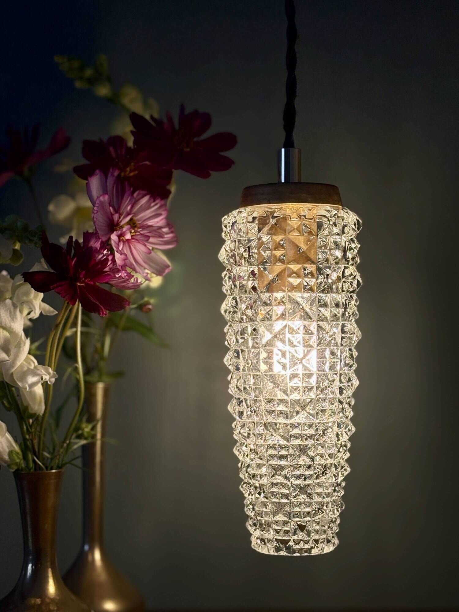 Vintage glass tulip suspension with diamond tip (SE10)