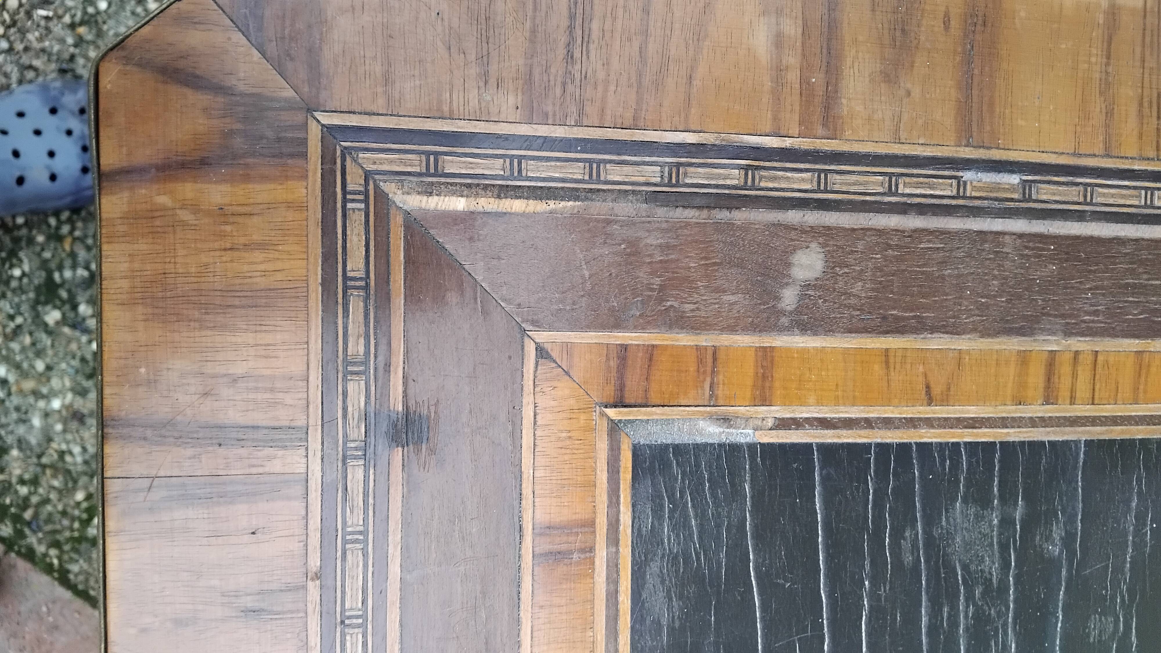 Travailleuse, coiffeuse en bois noirci et marqueterie, époque Napoléon III