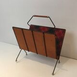 Magazine rack in black lacquered metal, leather and checkered fabric
