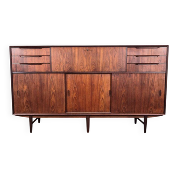 Buffet en teck avec tiroirs et portes, Danemark, 1960.