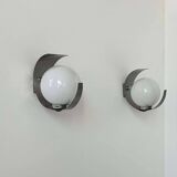 Paire d'appliques vintage, opaline et chrome, France 1970
