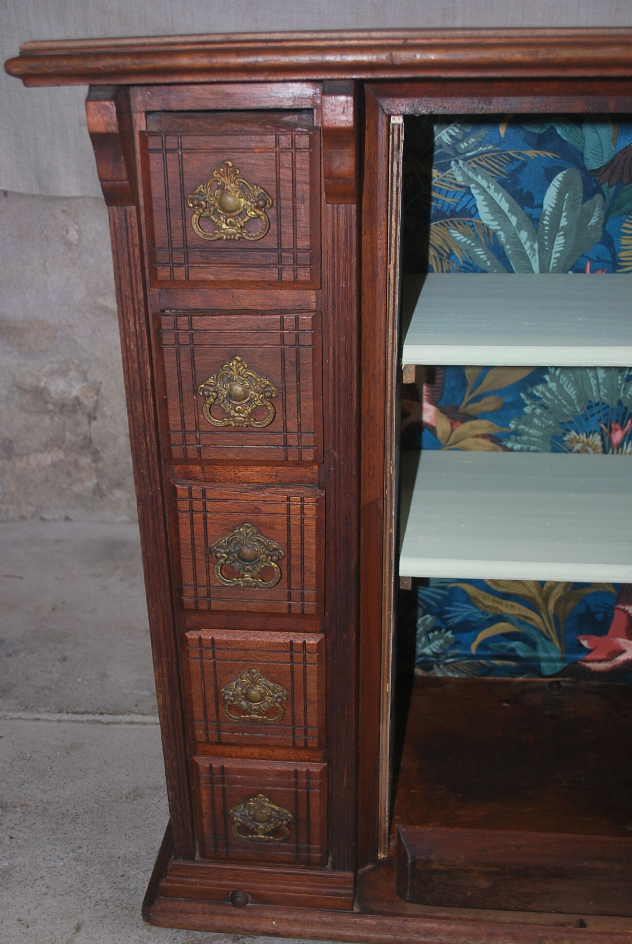 Furniture seamstress