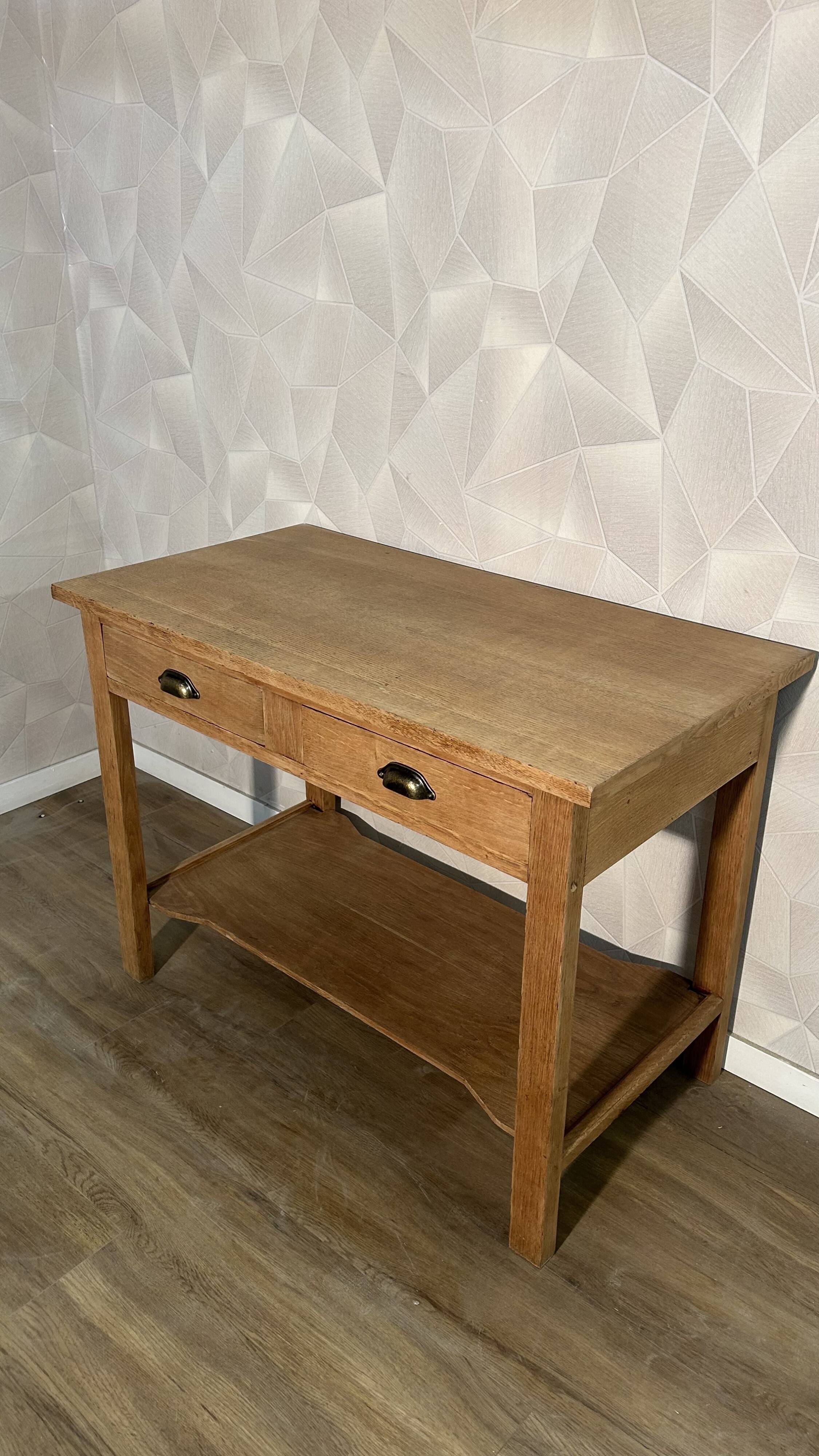 Console kitchen unit in stripped oak veneer