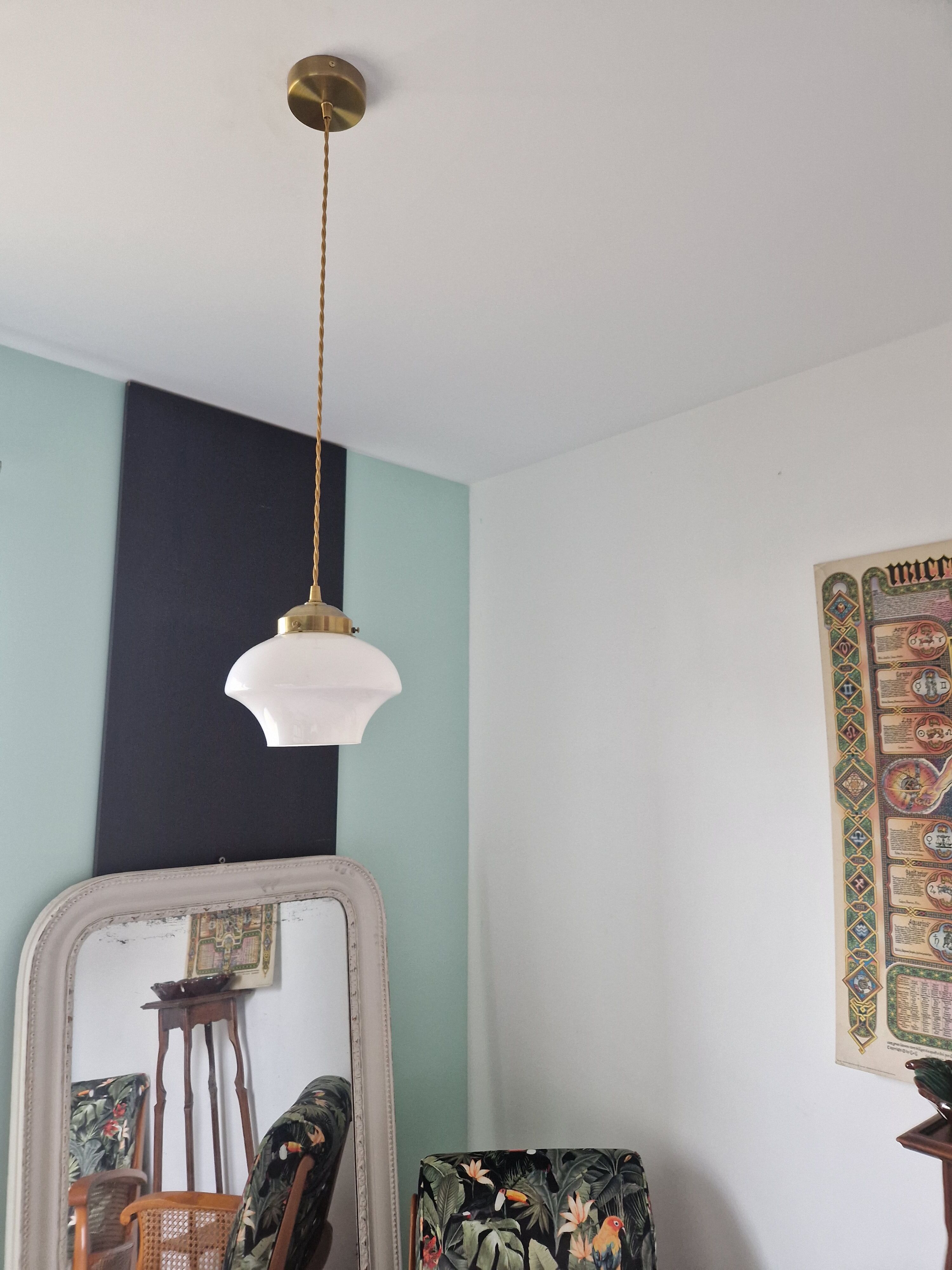 Art deco suspension opaline white and brass