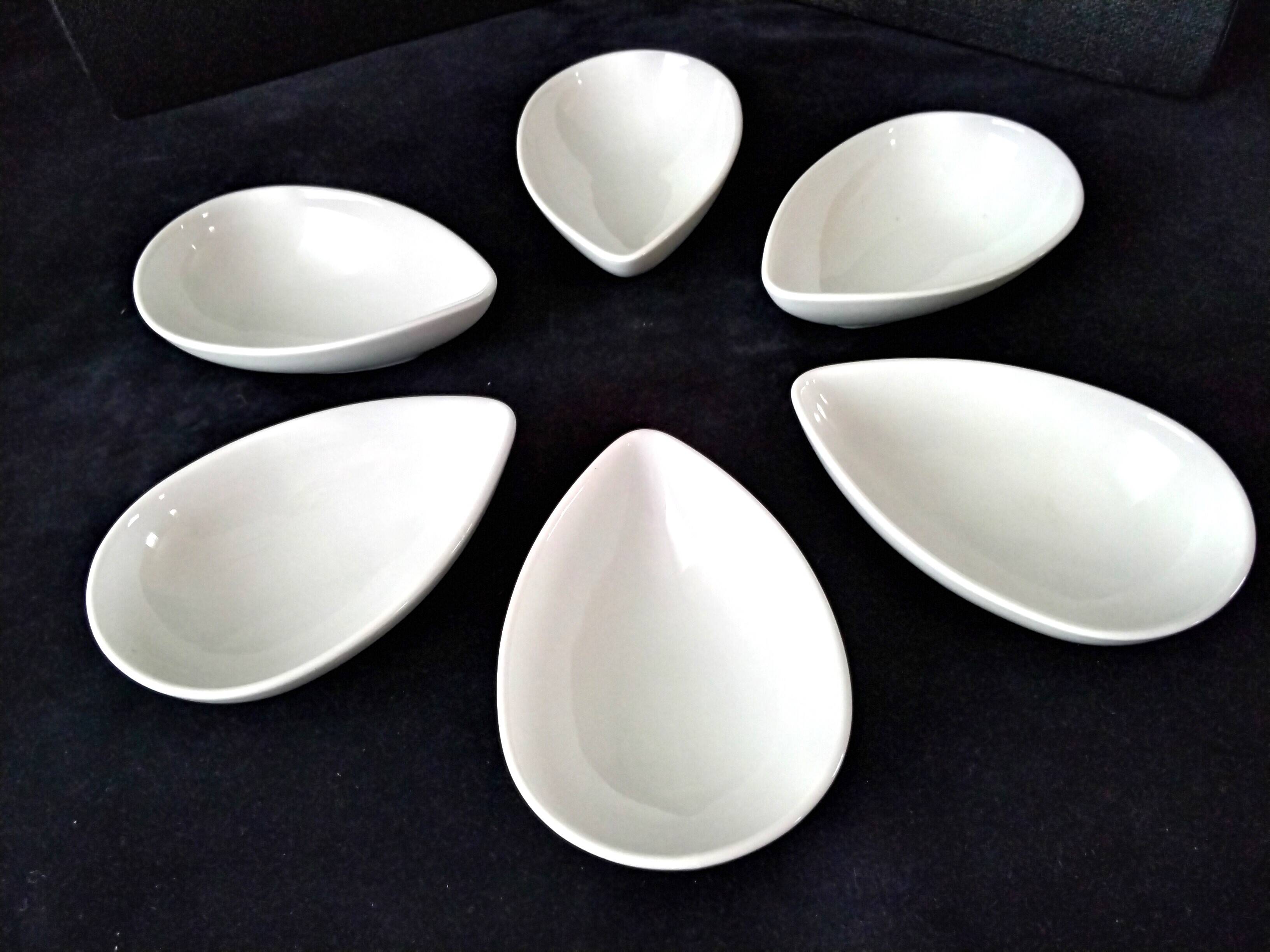 6 white Limoges porcelain avocado bowls