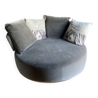 Maxalto round sofa
